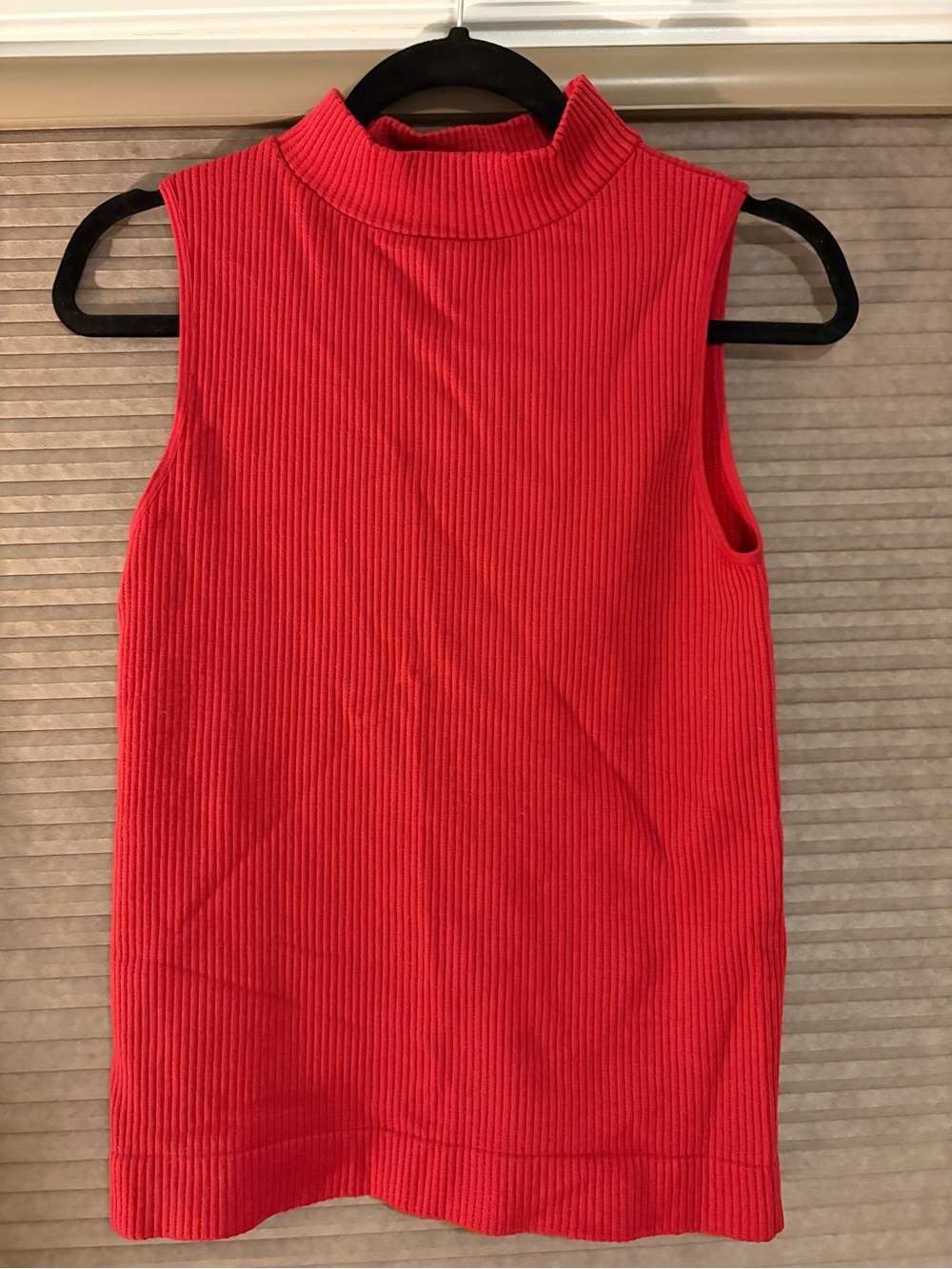 Sleeveless Ribbed Mock Neck Top - Red